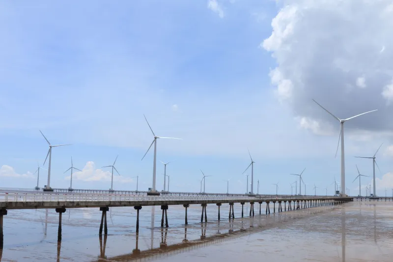 Wenn Rost die Energiewende bedroht: Fortschrittliche Werkstoffe und Beschichtungen für Wind- und Wasserstoffanlagen